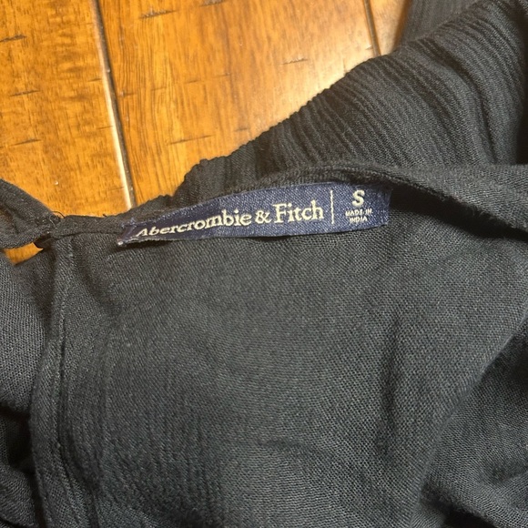 Abercrombie & Fitch Black Lined V Neck Long Sleeve Shorts Romper, Size Small - Picture 7 of 9